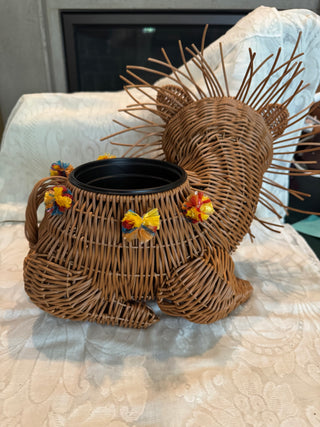 Vtg Lion Wicker Rattan Basket /Planter -Brown