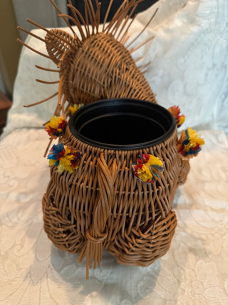 Vtg Lion Wicker Rattan Basket /Planter -Brown