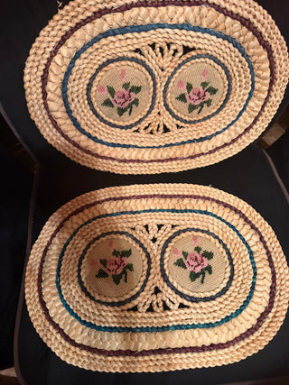 Vintage Rattan Straw Floral Embroidered Needlepoint Placemat approx 18.25" VV