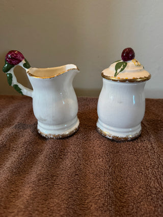 Vtg Knott's Berry Farm Creamer & Sugar Ceramic Set