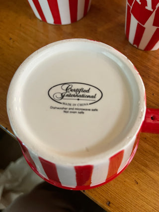 AS IS Ceramic Popcorn Set of 6   (Salt Shaker chipped)