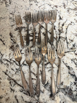 10 Vintage Oneida Bridal Wreath Community Silver