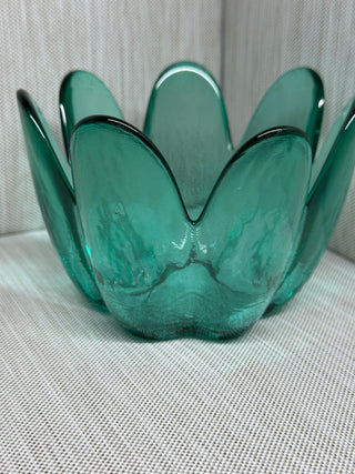 Green Lotus 8 Petal Bowl Flashed Glass MCM Scalloped Flaws 5.5"