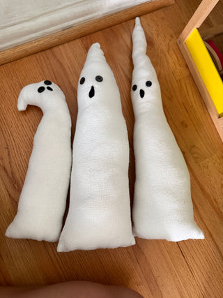 Stuffed Fabric Ghosts with Button Eyes Lg