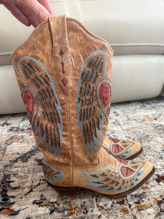 Corral Peace Heart Angel Wings Cowboy Boots