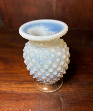 Vtg small Fenton hobnail opalescent vase