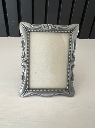 Small scroll bow pewter picture frame