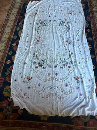Beautiful Table cloth 88" X 48"