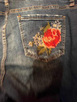 Kut Catherine Boyfriend Jeans embroidery Size 14