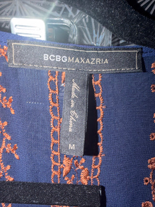 BCBGMAXAZRIA SIZE MEDIUM CANYON FLORAL EMBROIDERED BELL SLEEVE TOP NAVY COMBO VV