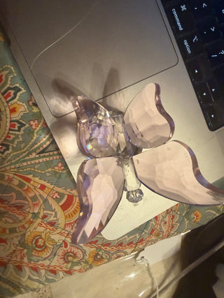 Signed by Oleg Cassini Pink Butterfly Paperweight figurine VV