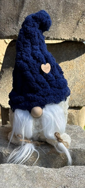 Mrs Gnome with navy hat with heart