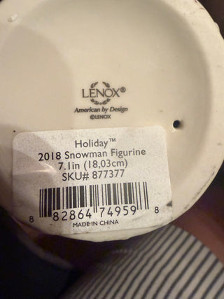 Lenox 2018 Holiday Snowman Figurine Created Exclusively for Macy's " Let It Snow" VV