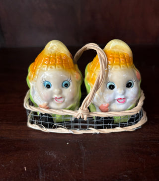 Corn face salt&pepper shakers in basket