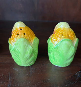 Corn face salt&pepper shakers in basket
