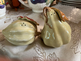 (set of 2)Fitz and Floyds Harvest Pumpkin Salt and Pepper Shakers
