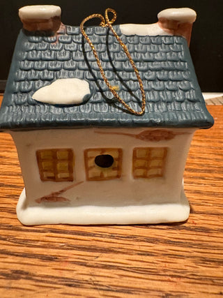 Vtg. Reader's Digest Porcelain Xmas Village Bell Ornament Set