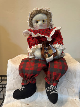 Vntg Fabric Mrs Claus Shelf Sitter