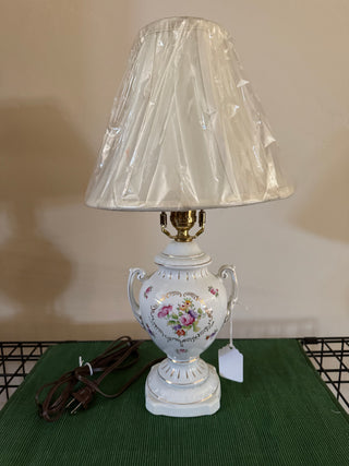 Vtg Lamp Hand Painted Lusterware w/ Shade