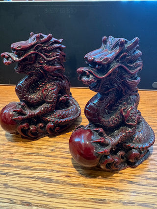 Vtg. Asian Style Guardian Dragons (set of 2)