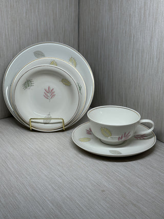 19pc Rosenthal Form E Modell Fine China Set Raymond Loewy Leaf Germany