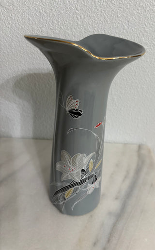 Vtg fine china Japan gray lillies vase