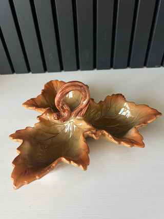 Vintage 3 leaf divided tray