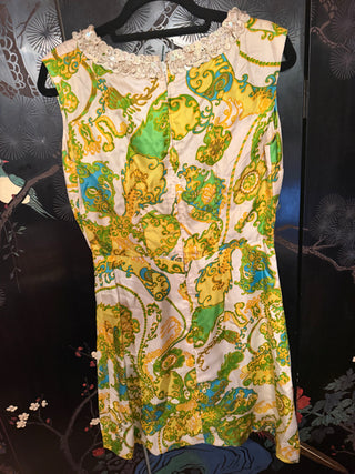 1960's Handmade Mod Paisley Shift Dress -White, Lime Green & Golden Yellow Size 0