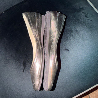 Jimmy Choo Metallic Golcd Leather Flats Size 37 / 7