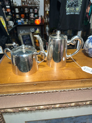 Vintage Wm. A. Rogers Silver-Plated Coffee Pot & Lidded Sugar Bowl Set, Circa 1930s