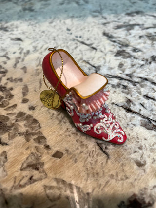 Miniature Ashton Drake Victorian Heel “Tudor Rose” Ornament