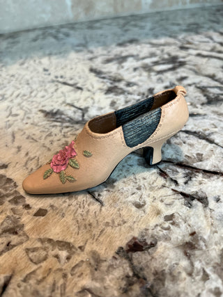 Miniature Victorian Heel with Pink Rose