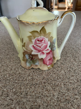 VTG Norcrest porcelain teapot (1950-1960)