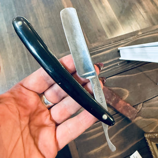 Antique Black Diamondine No 7 Straight Razor with Box