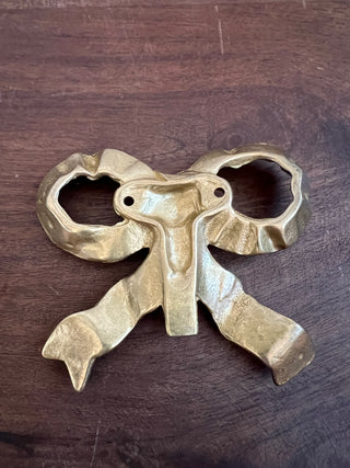 Vintage brass bow ribbon hook