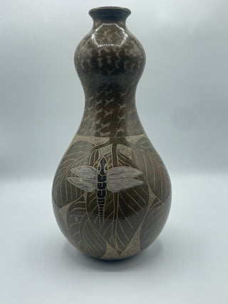 Nicaraguan dragonfly vase