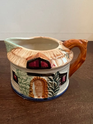 Cottage sugar and creamer set