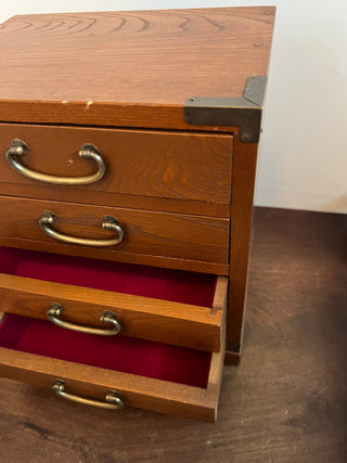Vintage wooden drawer chest