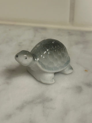 Tiny Vintage Turtle Figurine   MTS