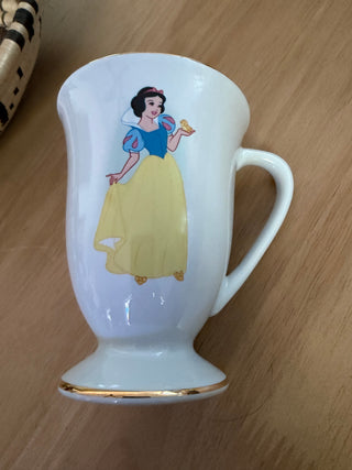 Vintage Disney Store Snow White Gold Rimmed Pedestal Mug