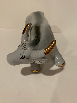 Vintage porcelain bull 4x8”