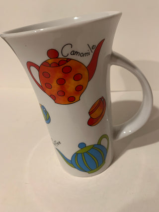 Coffee mug w/teapot design