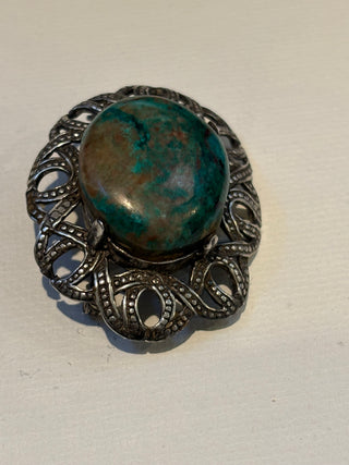 Vtg. Signed MIRACLE Scottish Celtic Brooch w/natural stone 1.5" x 1.5"