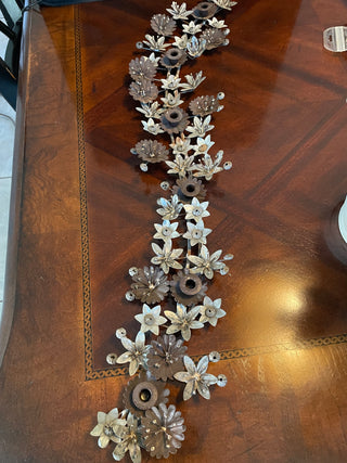 VNTG Metal Brutalist Flower Candle Wreath