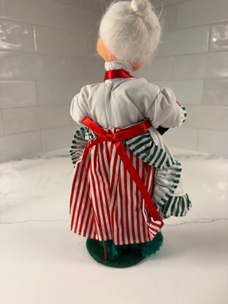 Annalee 2006 Santa & Mrs. Claus Xmas doll Pair 10"