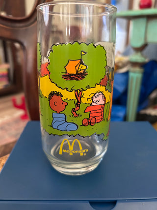 1968 Camp Snoopy collection glass Lucy Peanuts