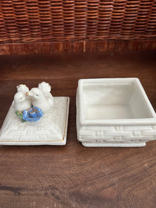 Lovebirds white trinket box