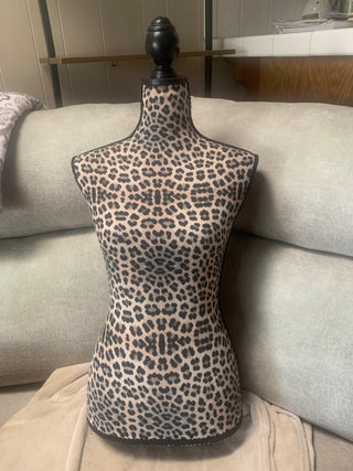 Mannequin half body cheeta print