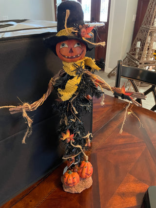 VNTG Folk Art Pumpkin Man
