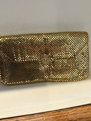 Vtg. (1940) Whiting & Davis Gold mesh Clutch Purse 6.5"